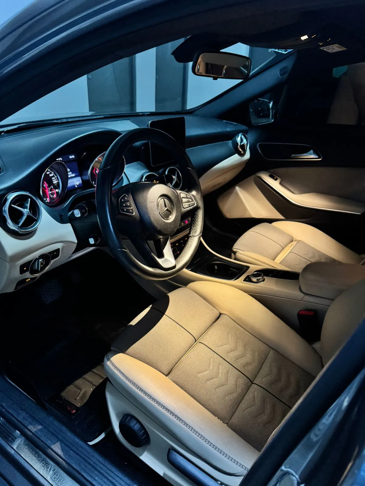 Preview imagenes del auto