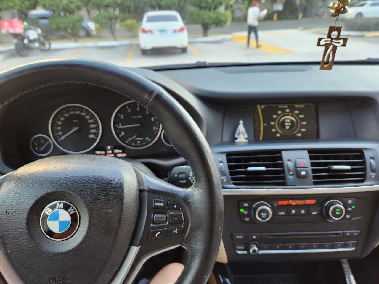 Preview imagenes del auto