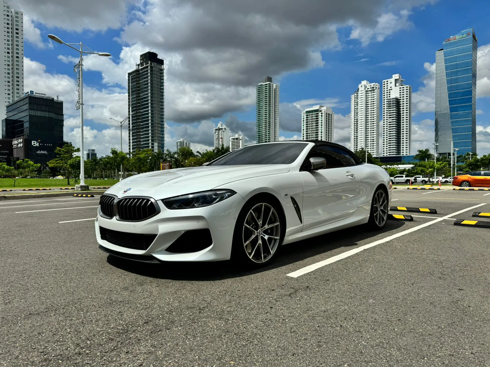 Preview imagenes del auto