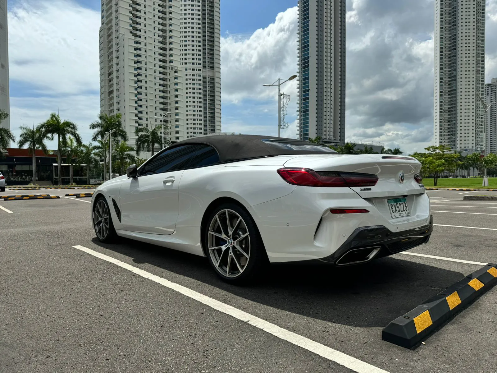 Preview imagenes del auto