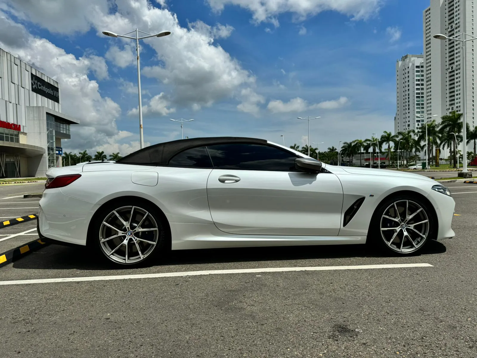 Preview imagenes del auto