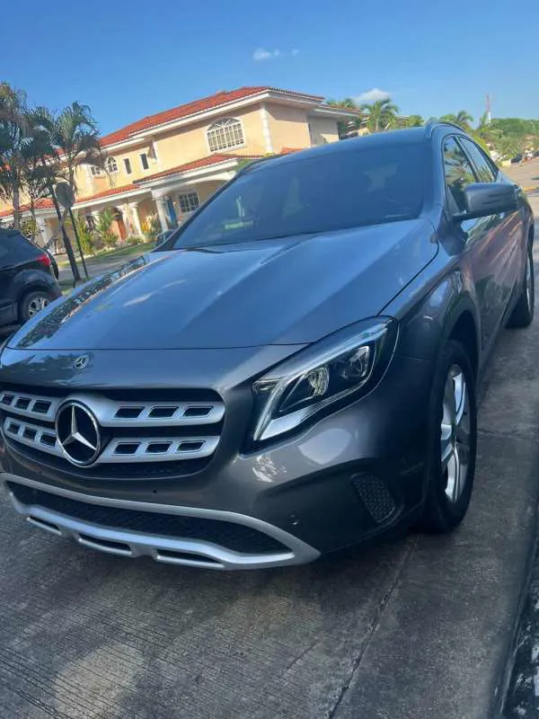 Preview imagenes del auto
