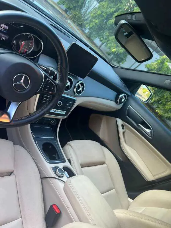 Preview imagenes del auto