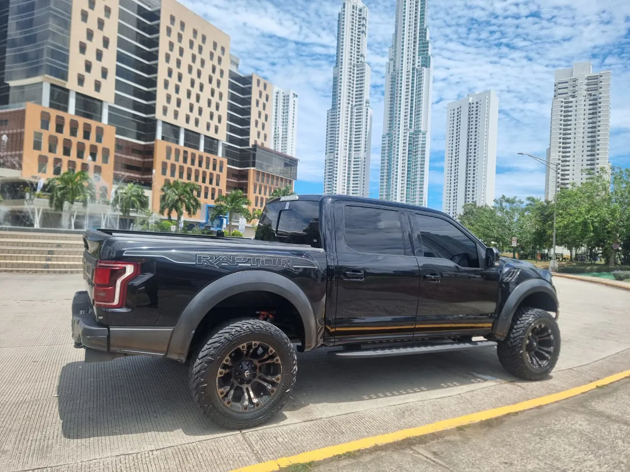 Preview imagenes del auto
