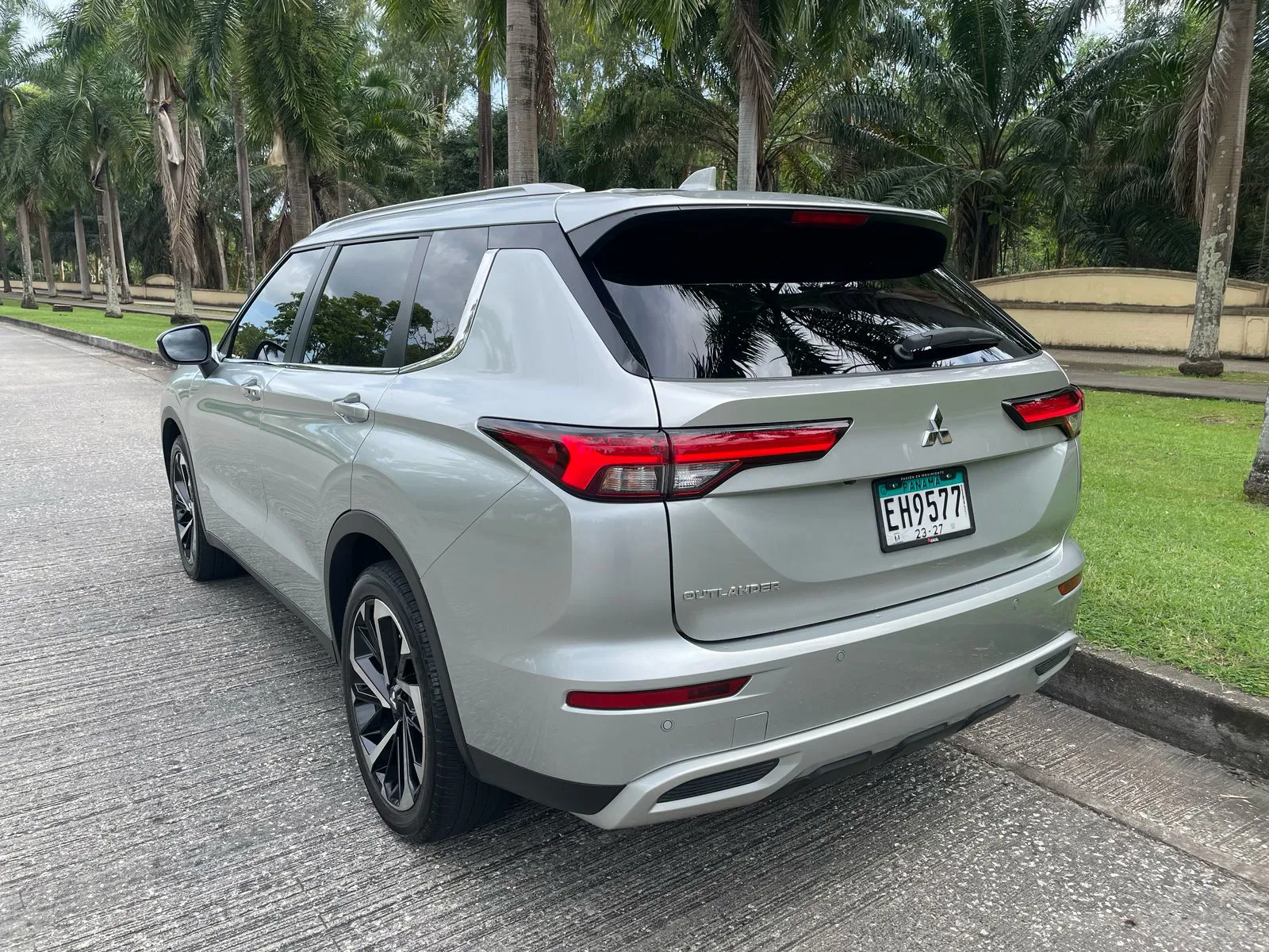 Preview imagenes del auto