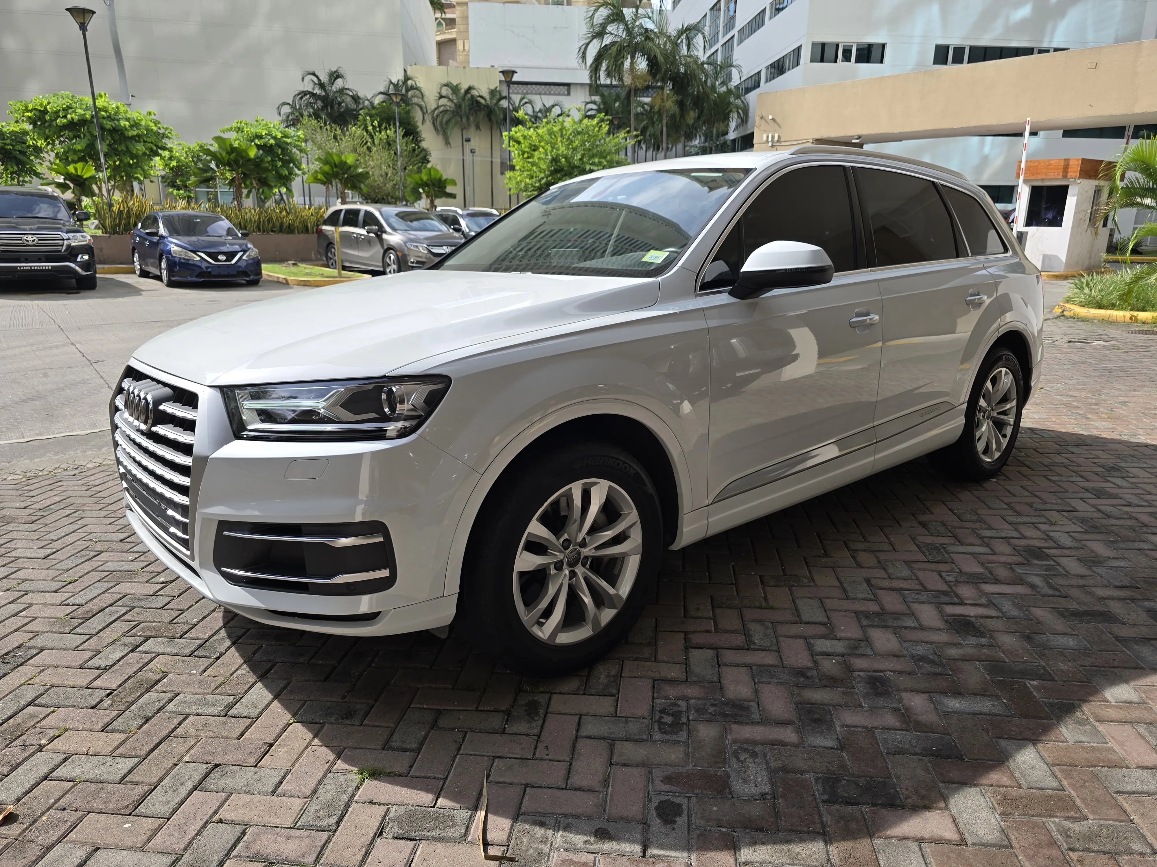 Preview imagenes del auto