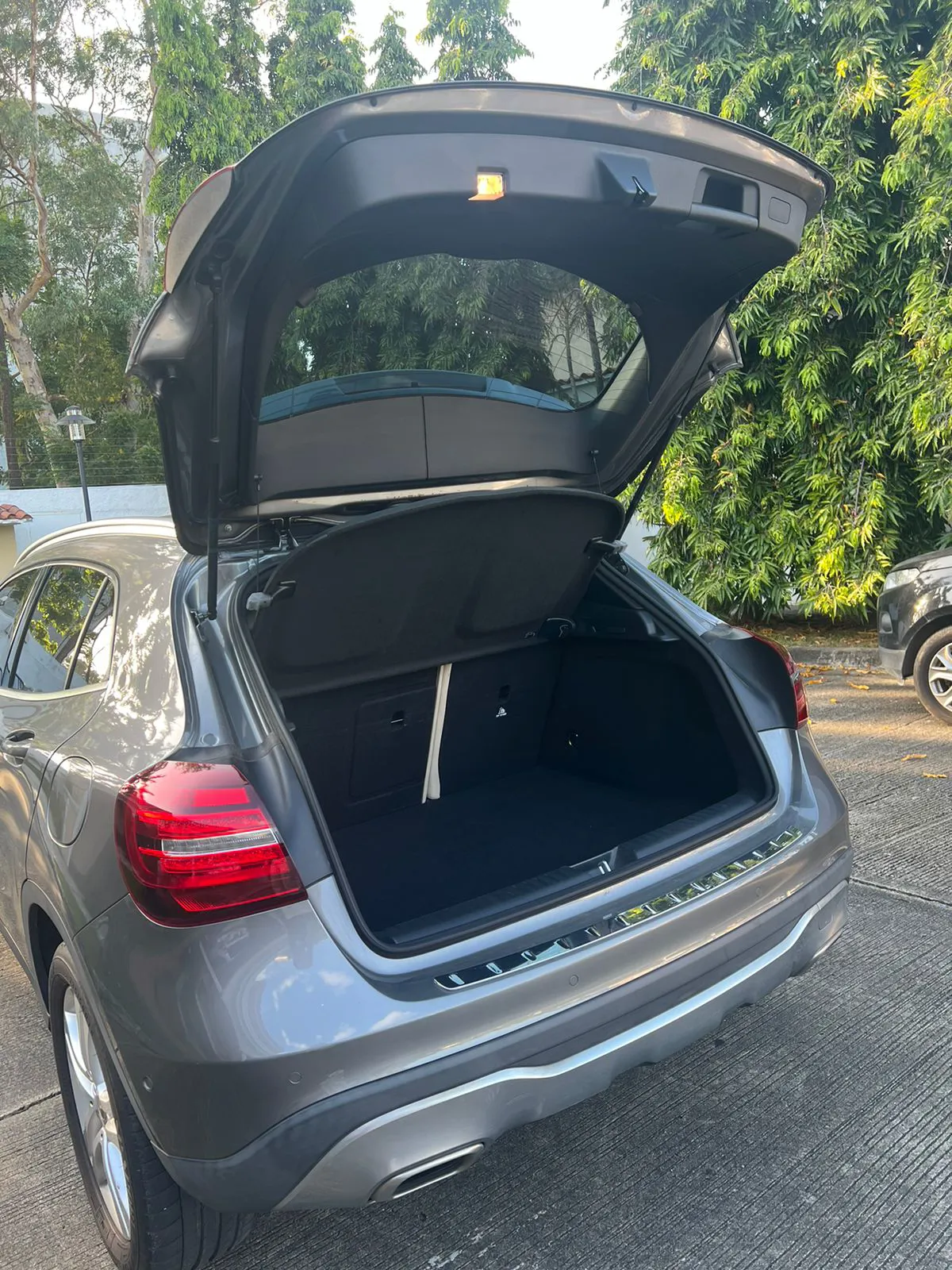 Preview imagenes del auto
