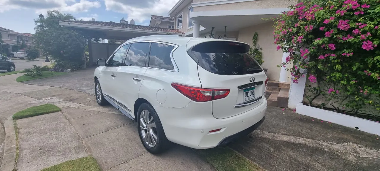 Preview imagenes del auto