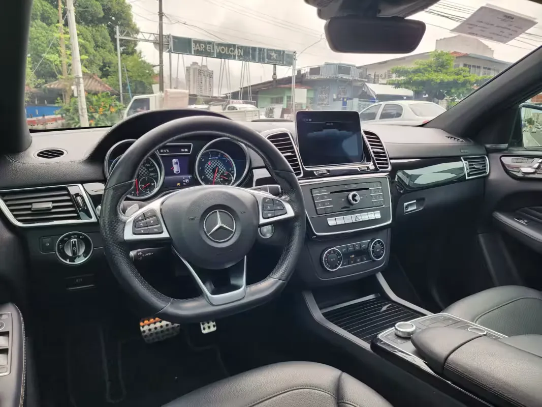 Preview imagenes del auto