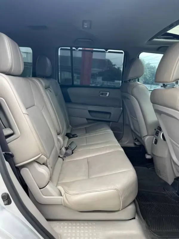 Preview imagenes del auto