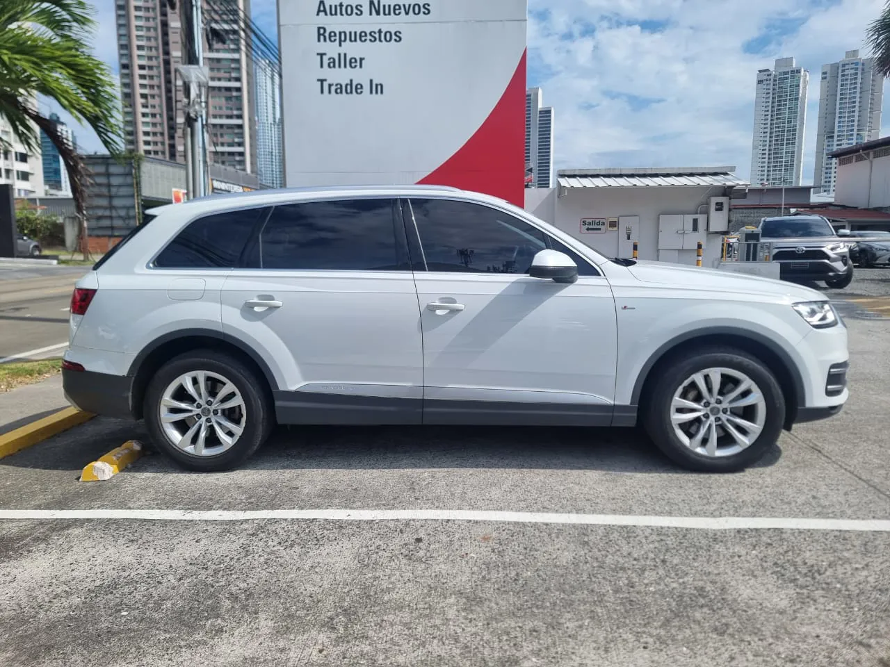 Preview imagenes del auto