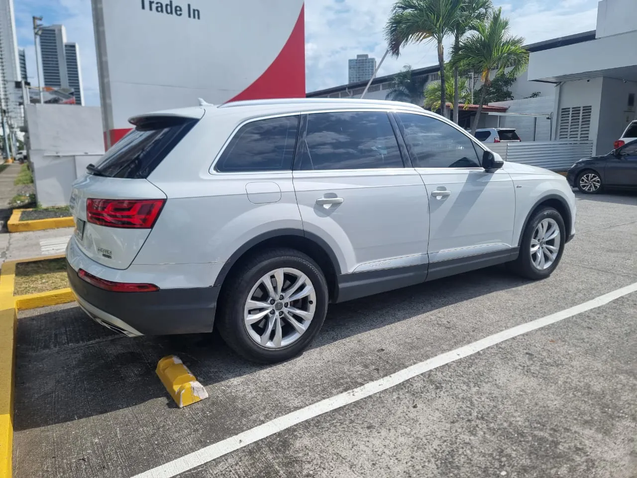 Preview imagenes del auto