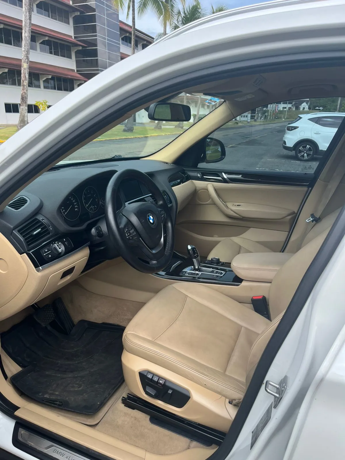 Preview imagenes del auto