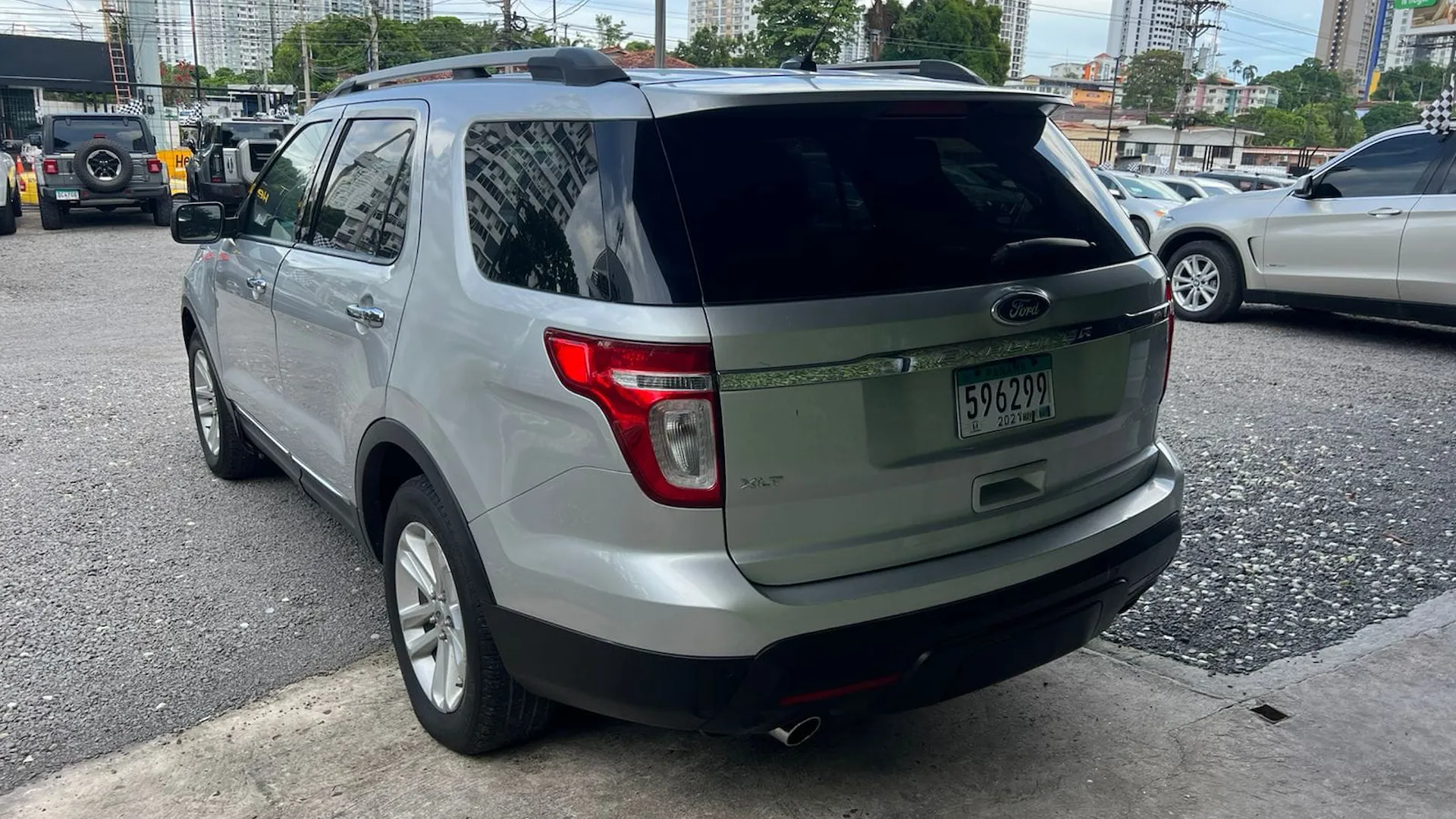 Preview imagenes del auto