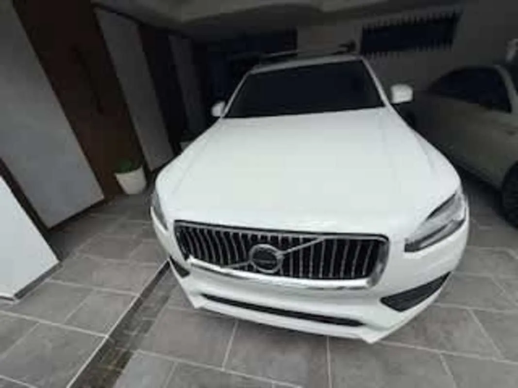 Preview imagenes del auto