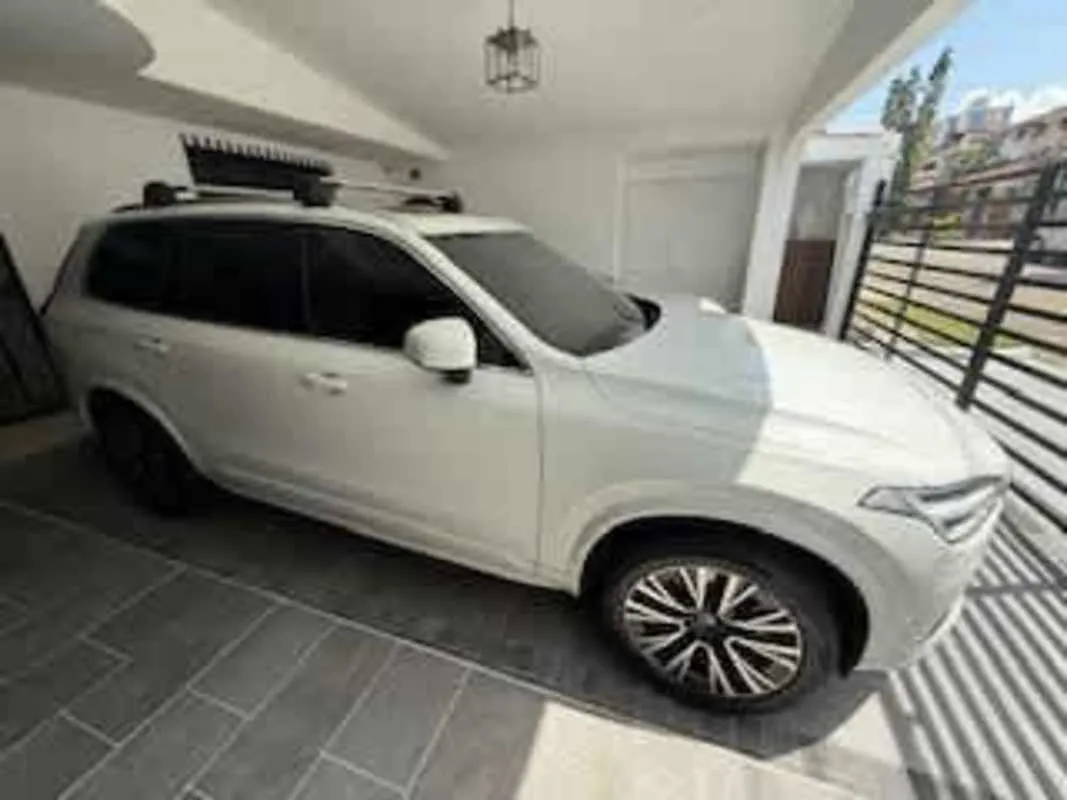 Preview imagenes del auto