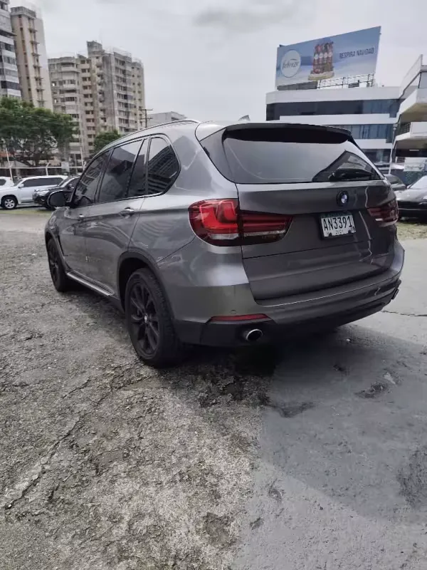 Preview imagenes del auto