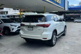 Preview imagenes del auto