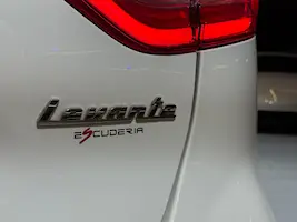Preview imagenes del auto