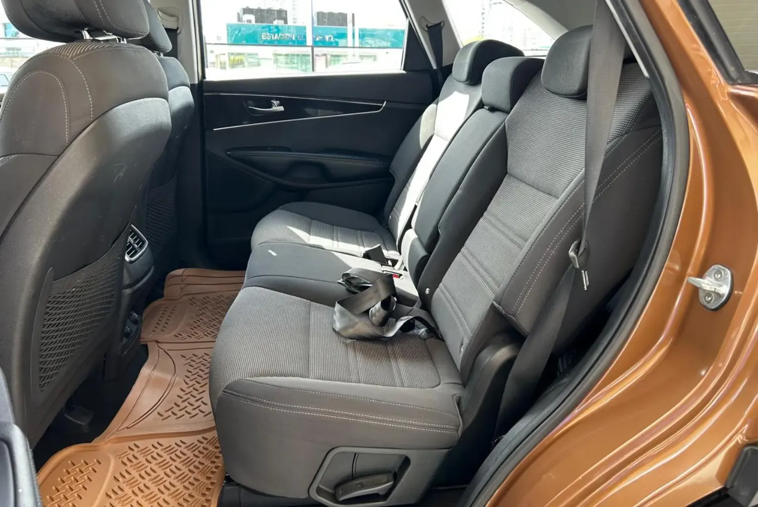 Preview imagenes del auto