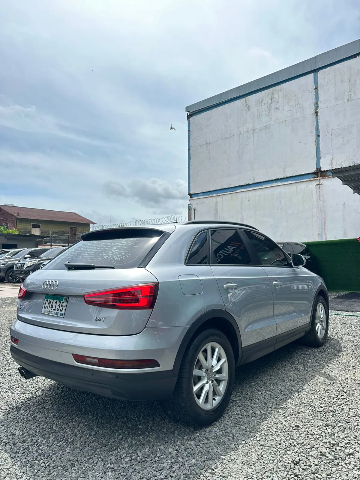 Preview imagenes del auto