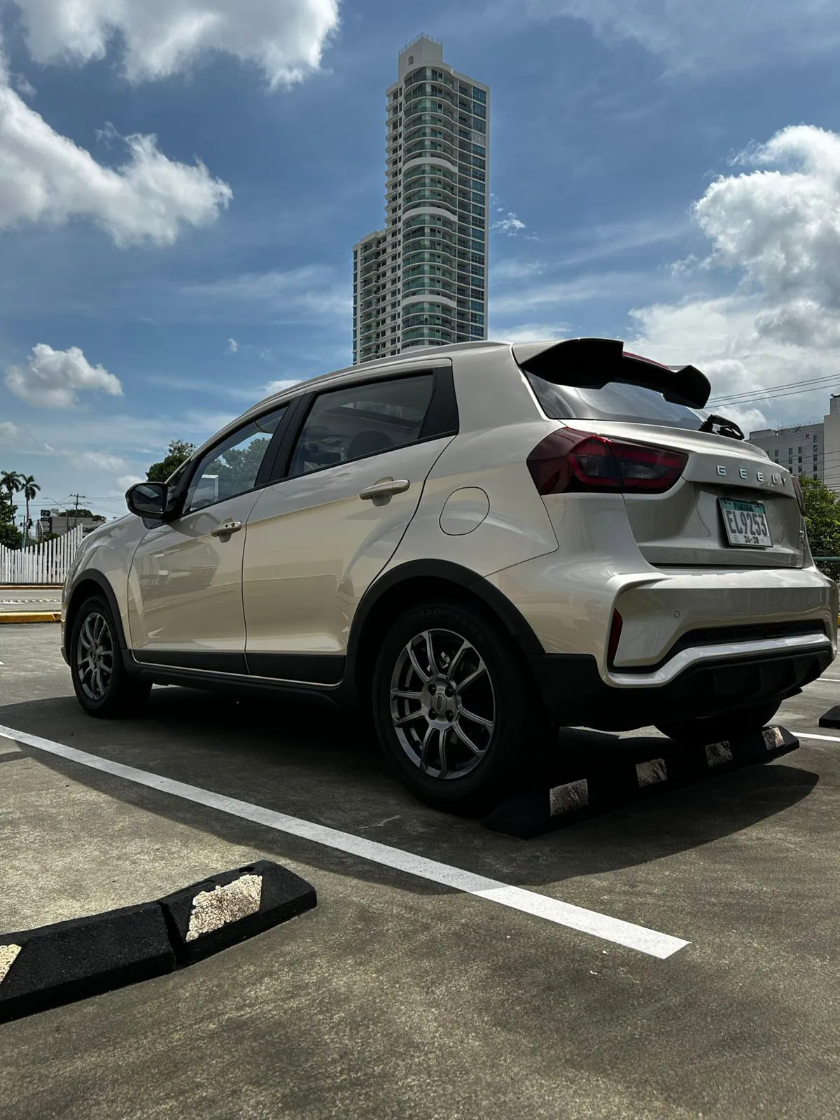 Preview imagenes del auto