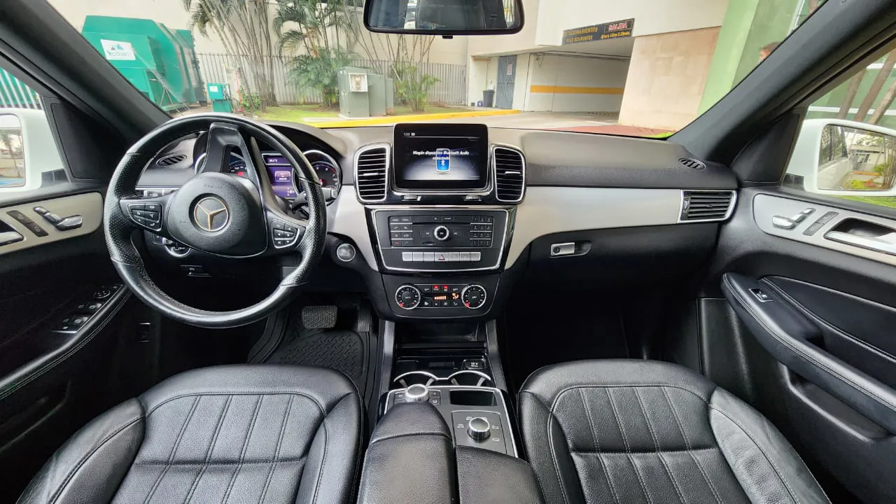 Preview imagenes del auto