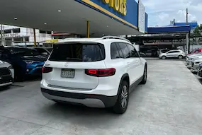 Preview imagenes del auto