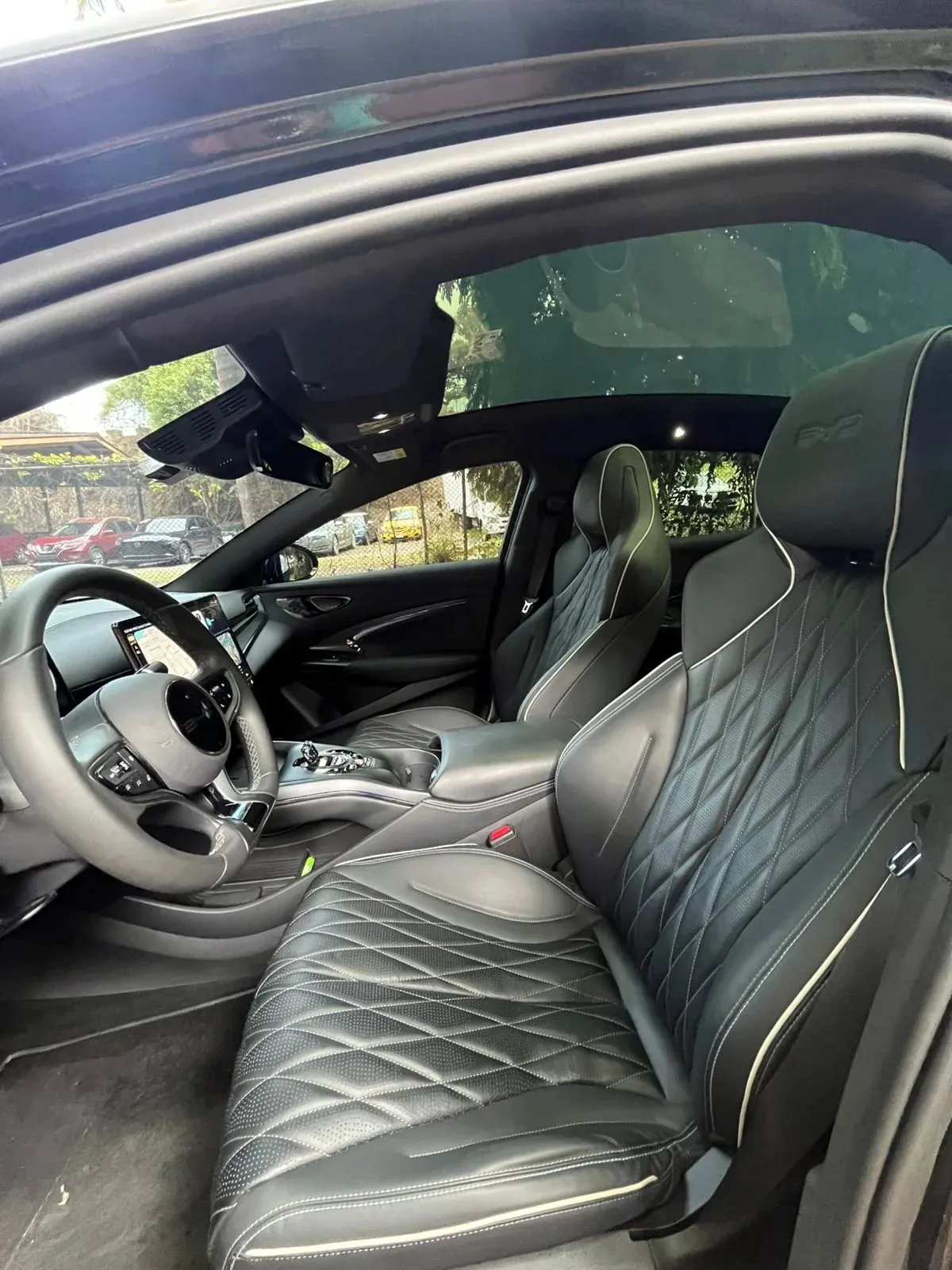 Preview imagenes del auto