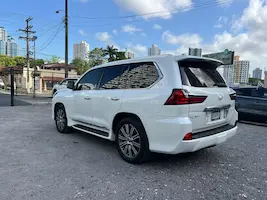 Preview imagenes del auto