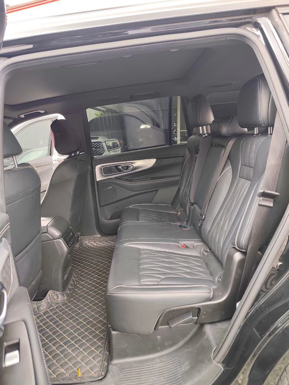 Preview imagenes del auto