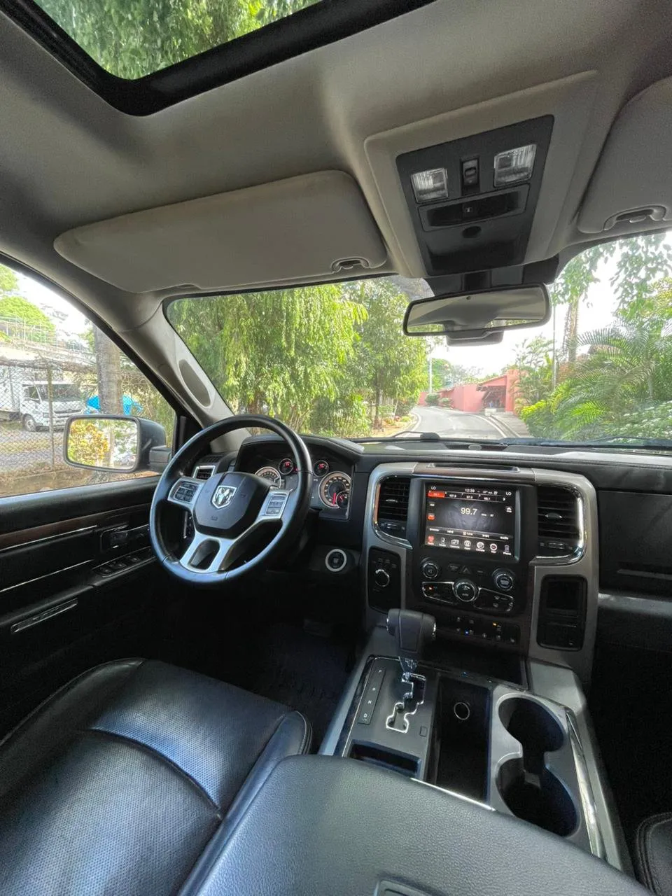 Preview imagenes del auto
