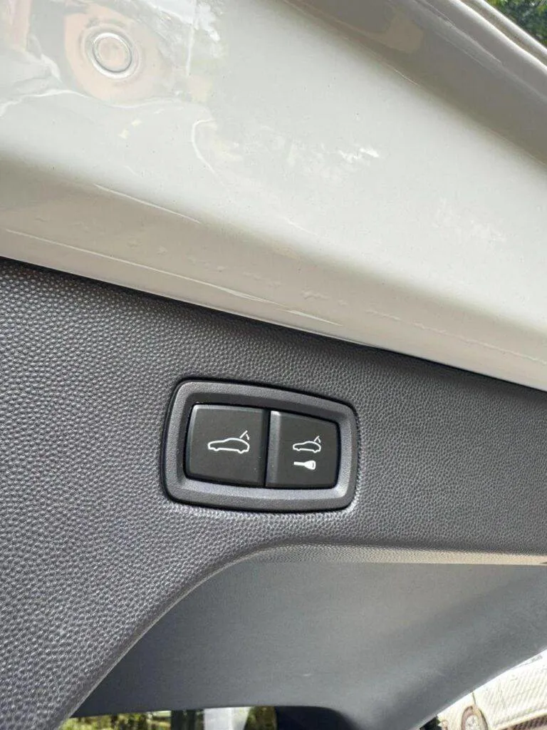 Preview imagenes del auto