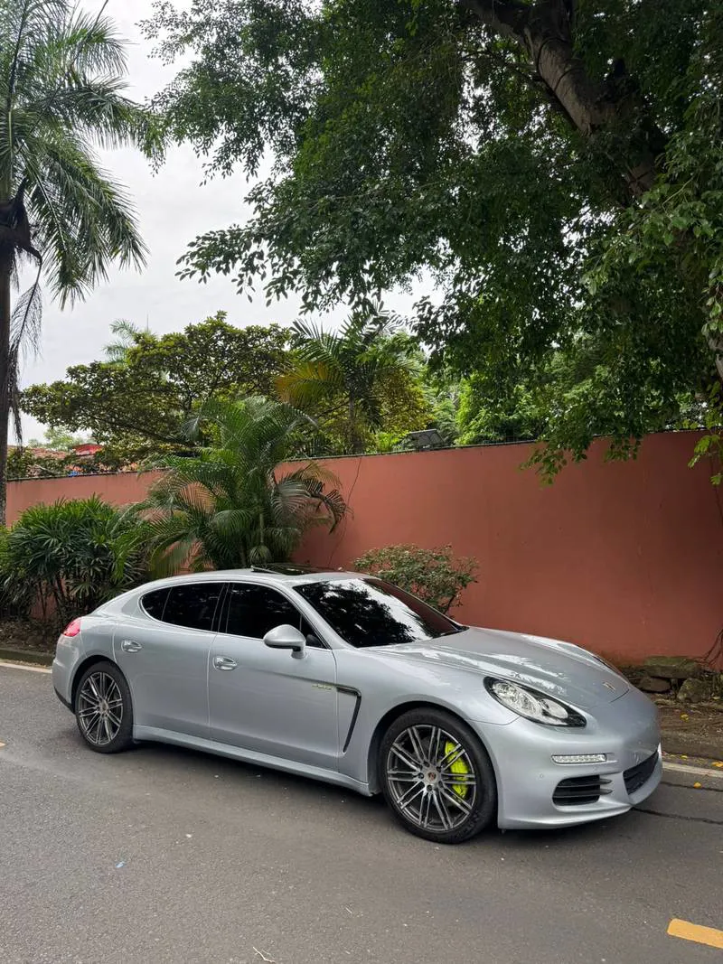 Preview imagenes del auto