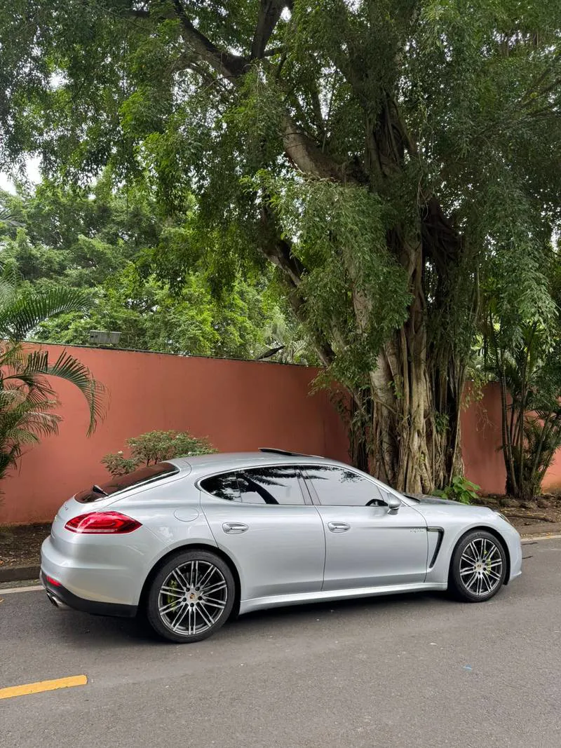 Preview imagenes del auto