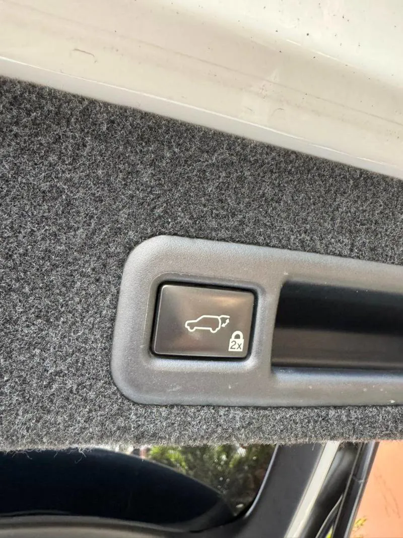 Preview imagenes del auto