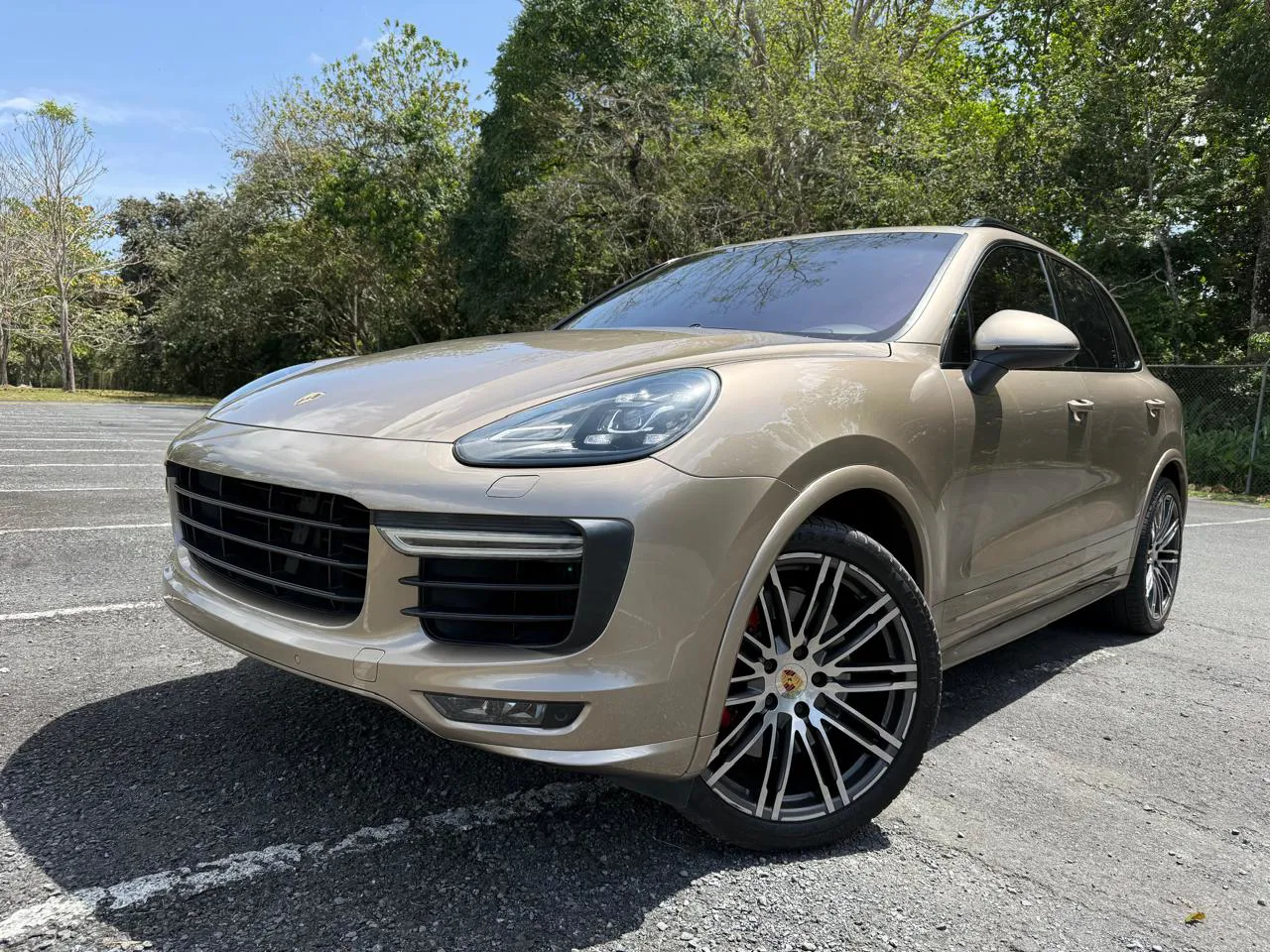 Preview imagenes del auto