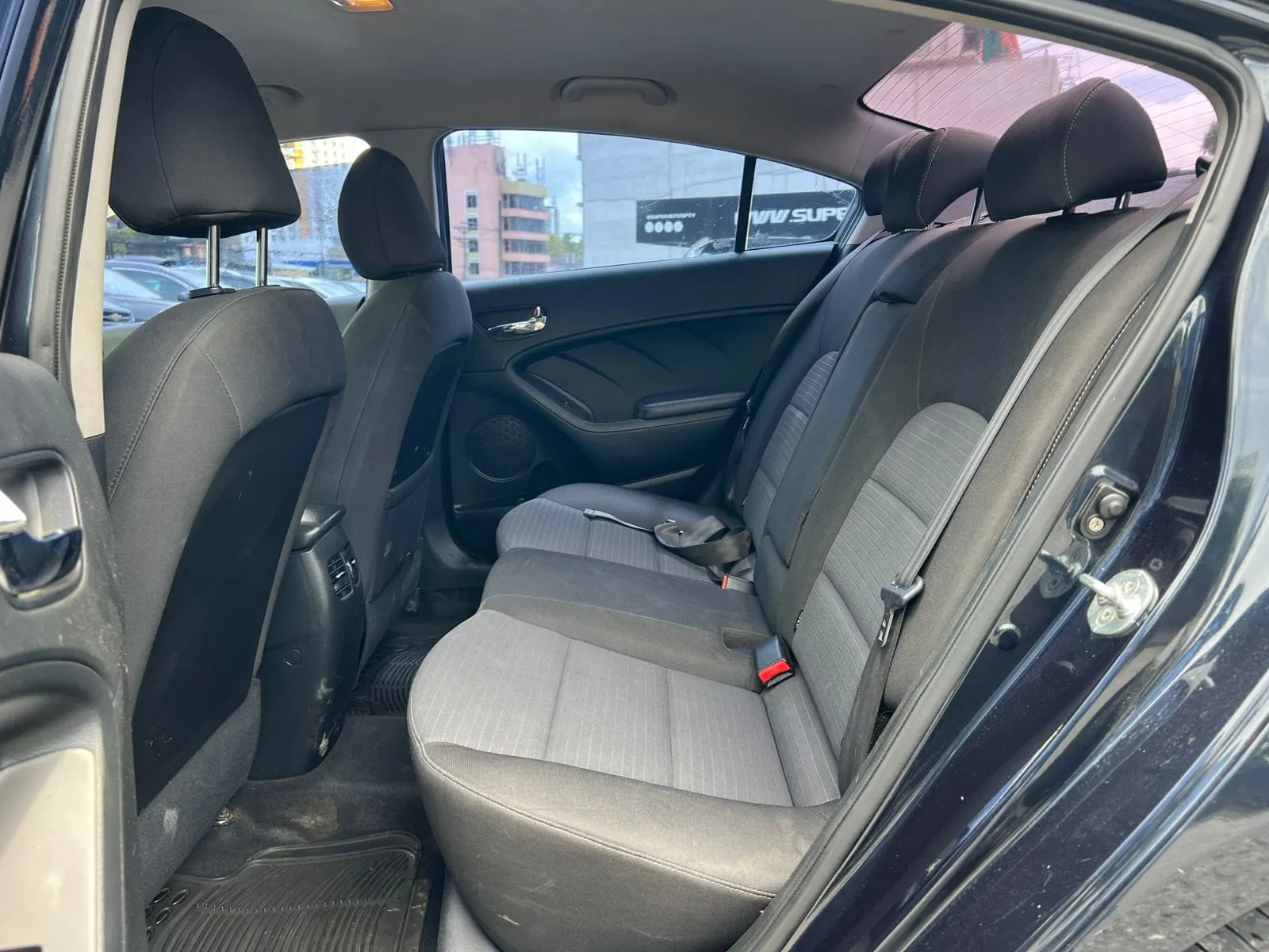 Preview imagenes del auto