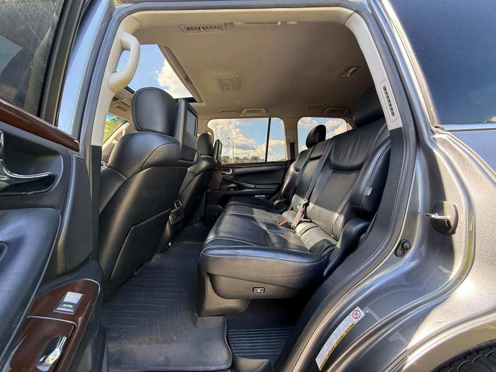 Preview imagenes del auto