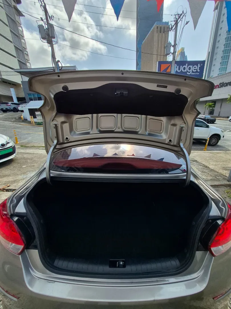 Preview imagenes del auto