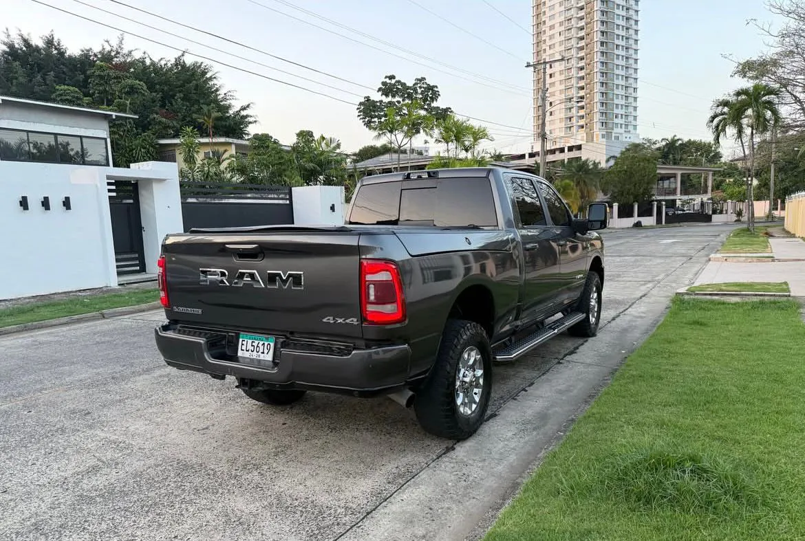 Preview imagenes del auto