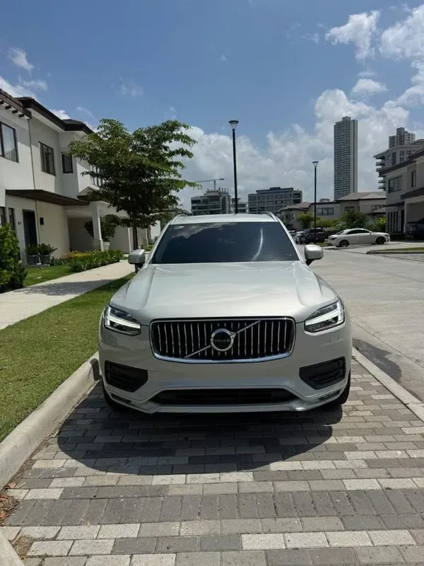 Preview imagenes del auto