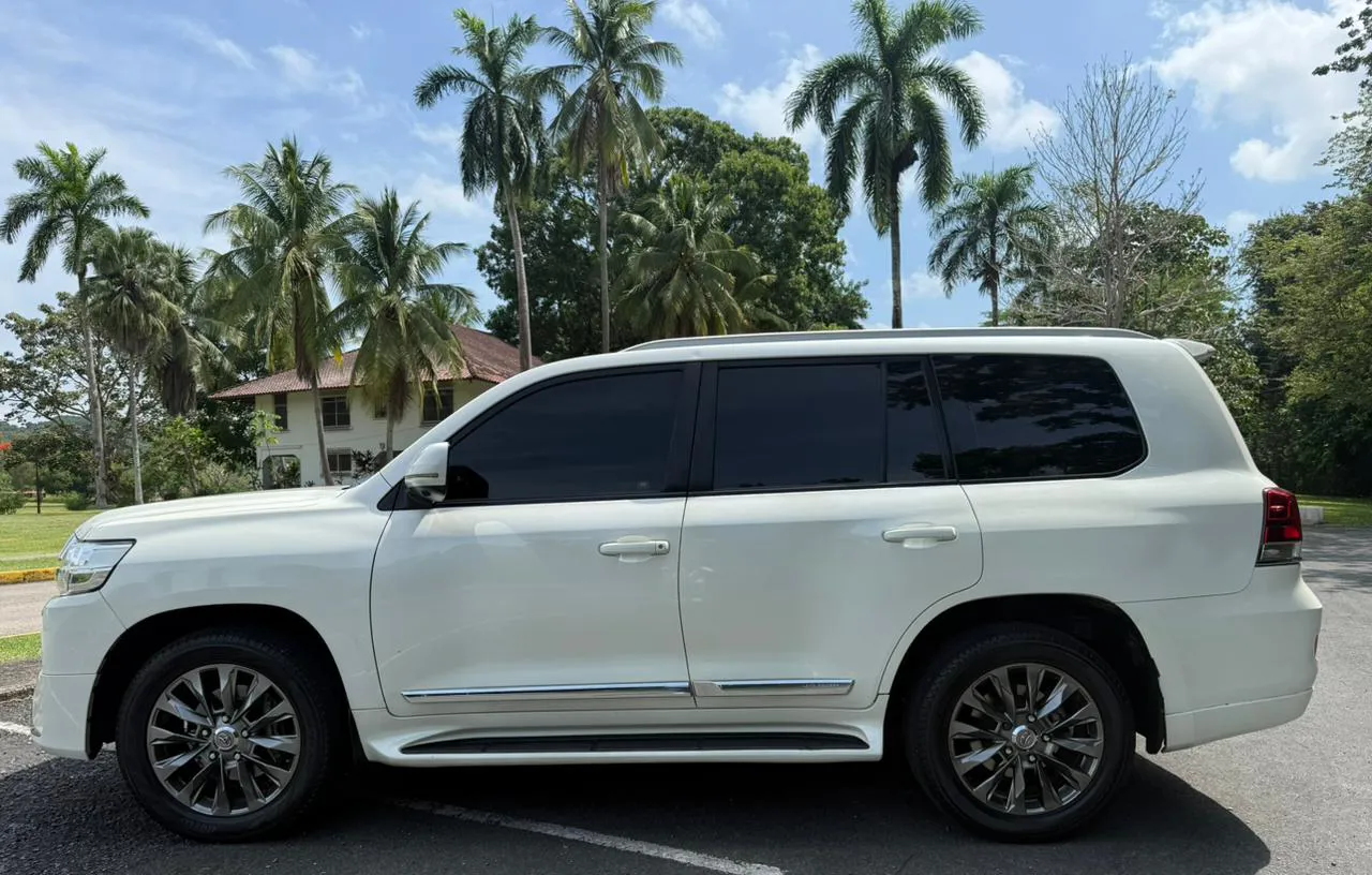 Preview imagenes del auto