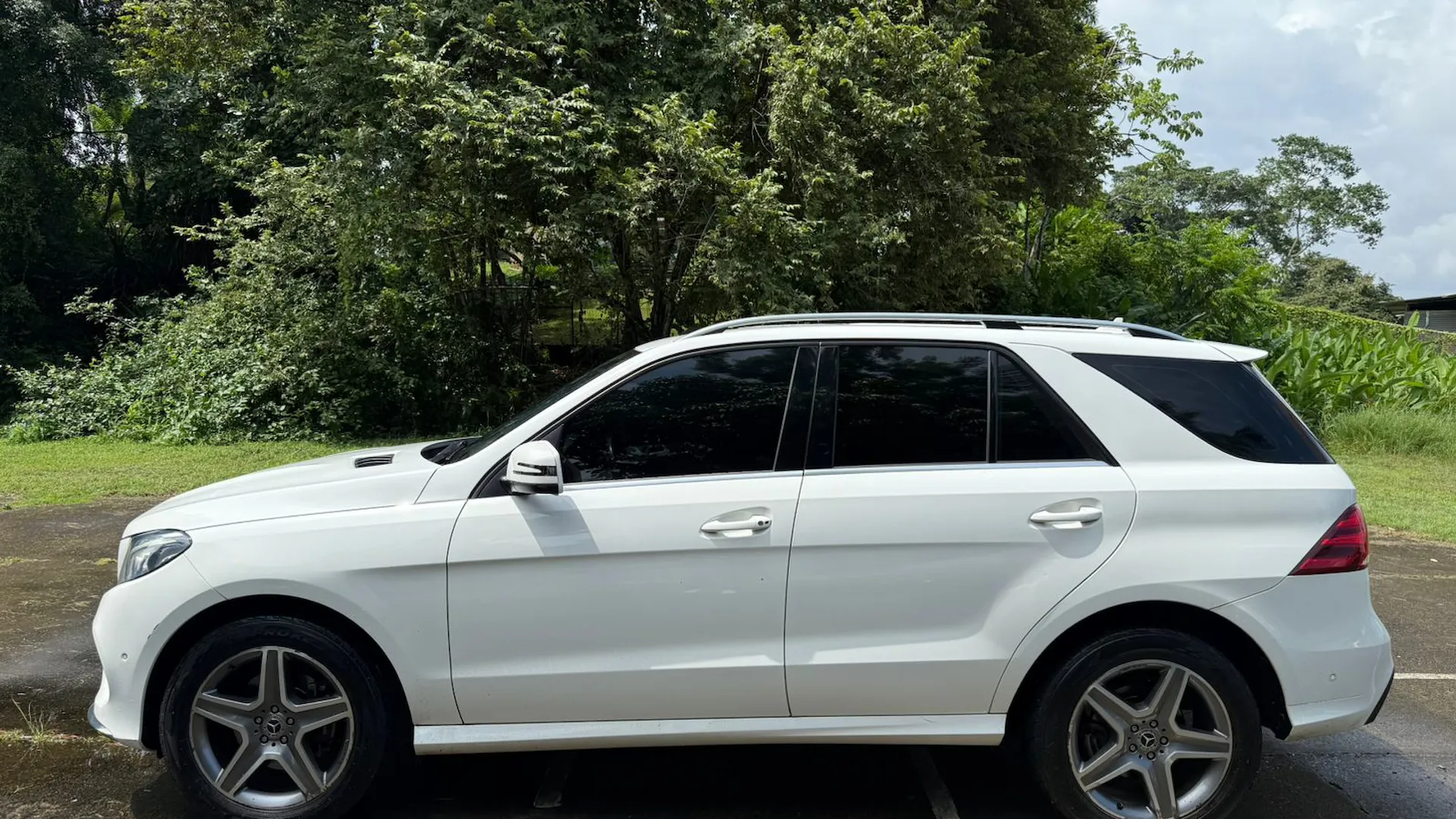 Preview imagenes del auto