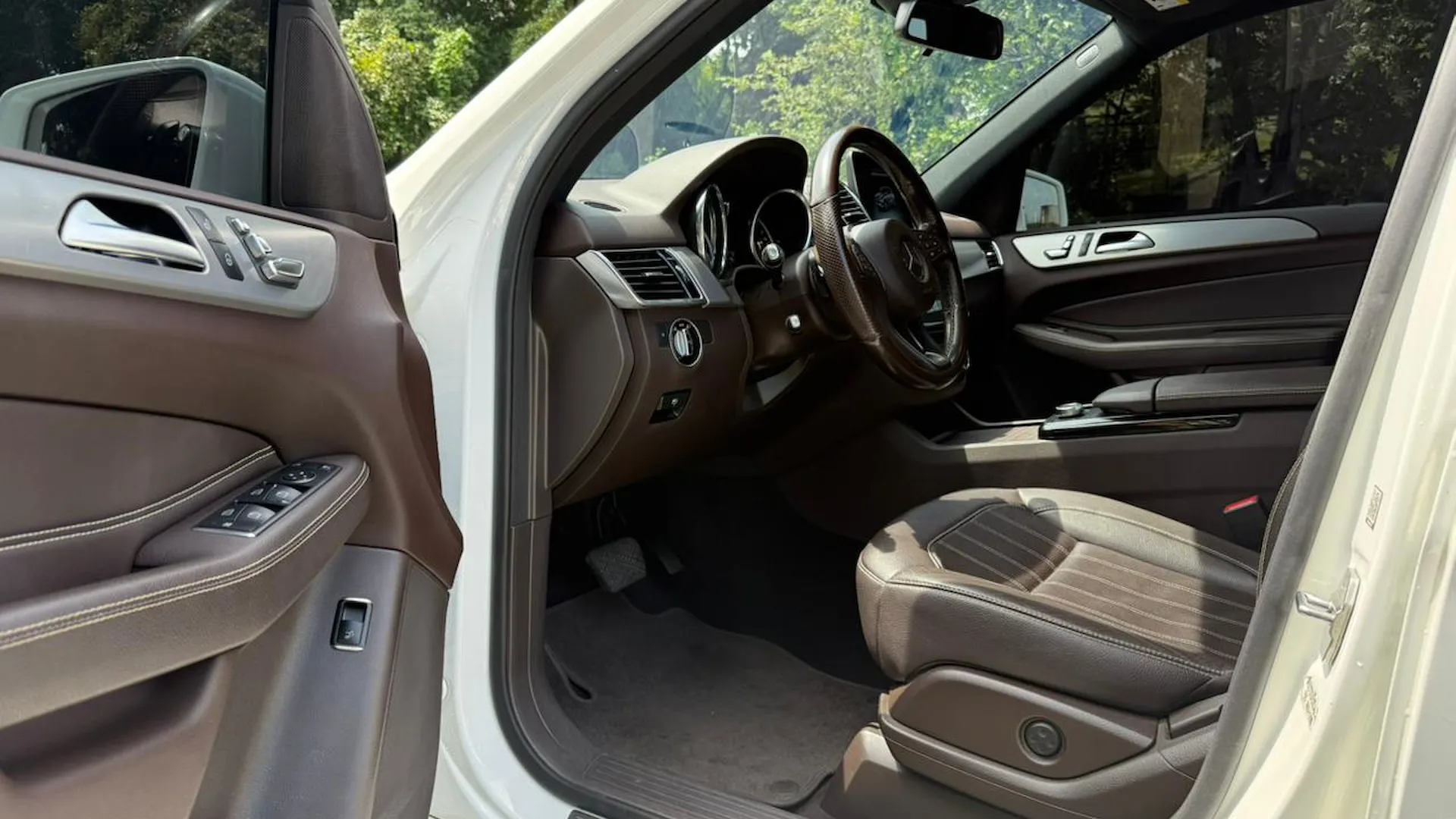 Preview imagenes del auto