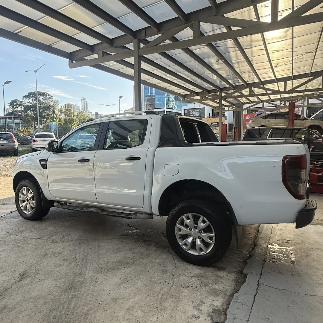 Preview imagenes del auto
