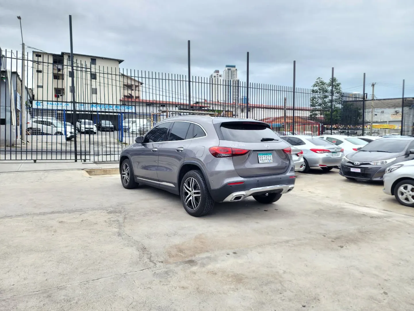Preview imagenes del auto