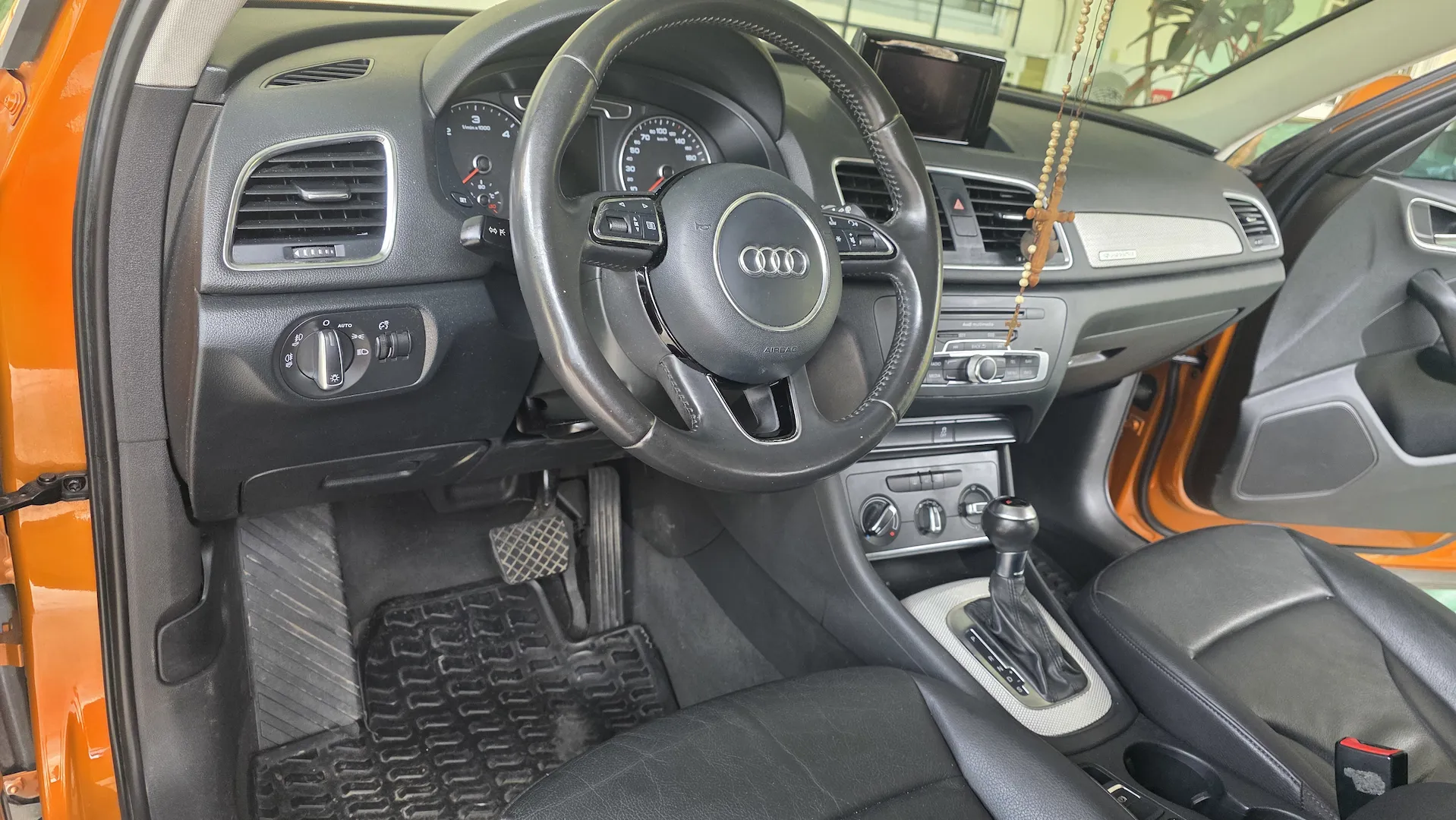 Preview imagenes del auto