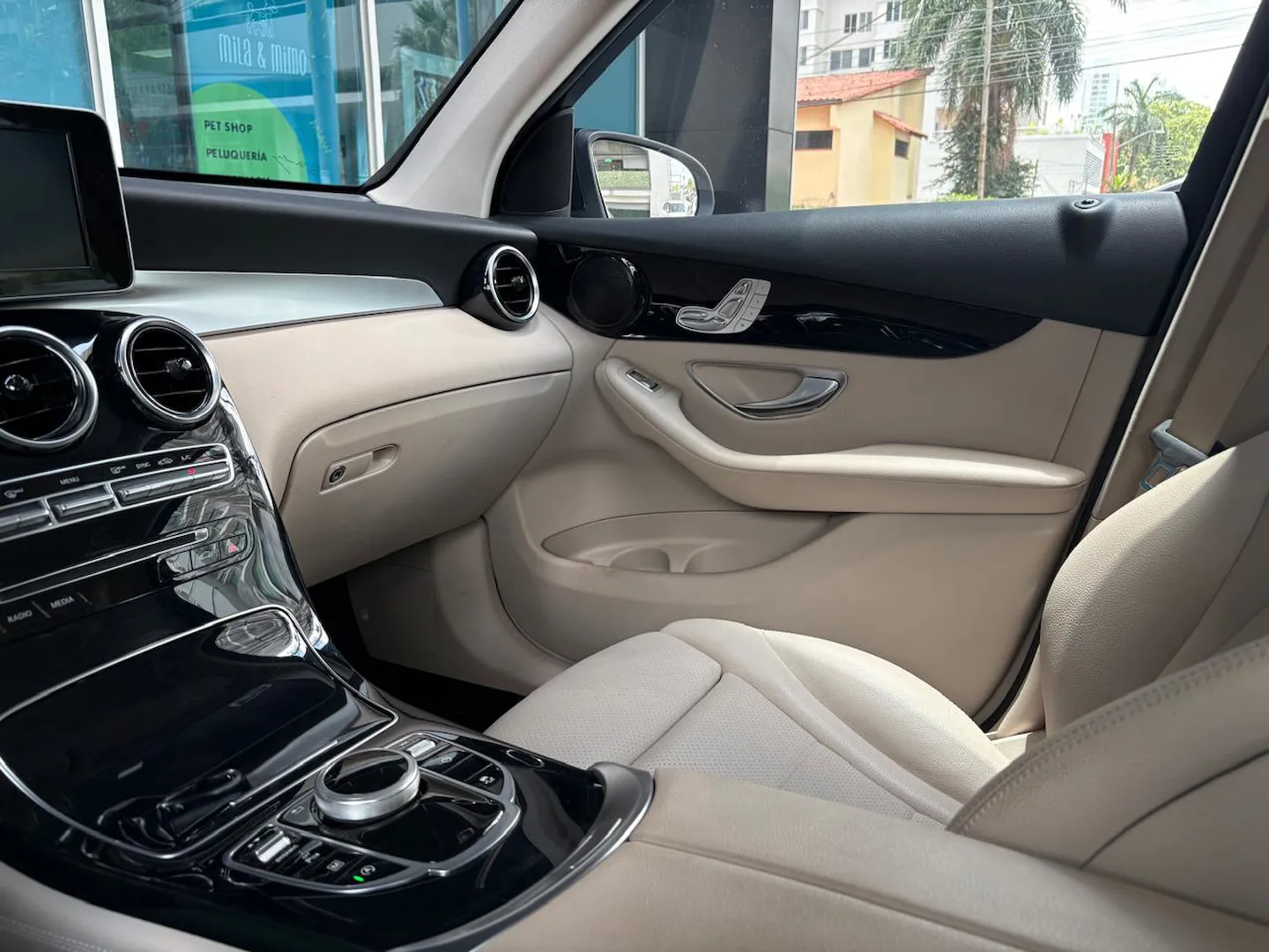 Preview imagenes del auto