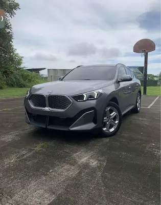B.M.W. Ix2 Xdrive30